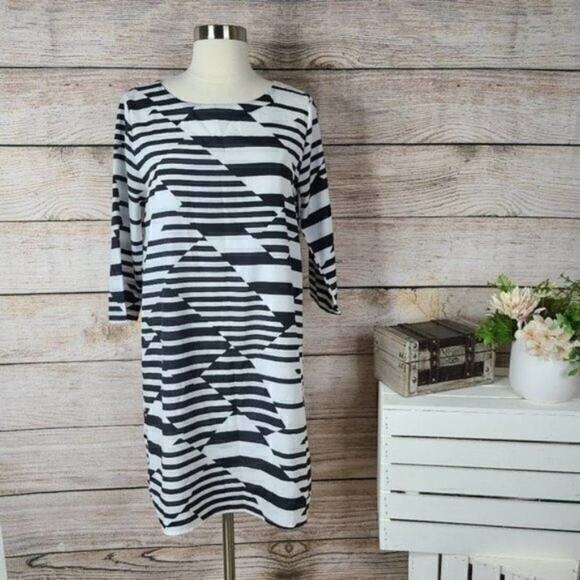 Everly Shift‎ Dress Black White Striped Medium - Picture 1 of 2